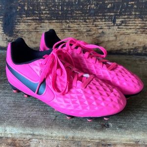 Nike Tiempo Kids Soccer Cleat 2.5